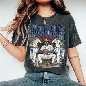 Gildan Men's Short-Sleeve Casual Cotton Fabric Fit Los Angeles Baseball Skull Vintage T-Shirt, Unisex Gift for Baseball Game Fans