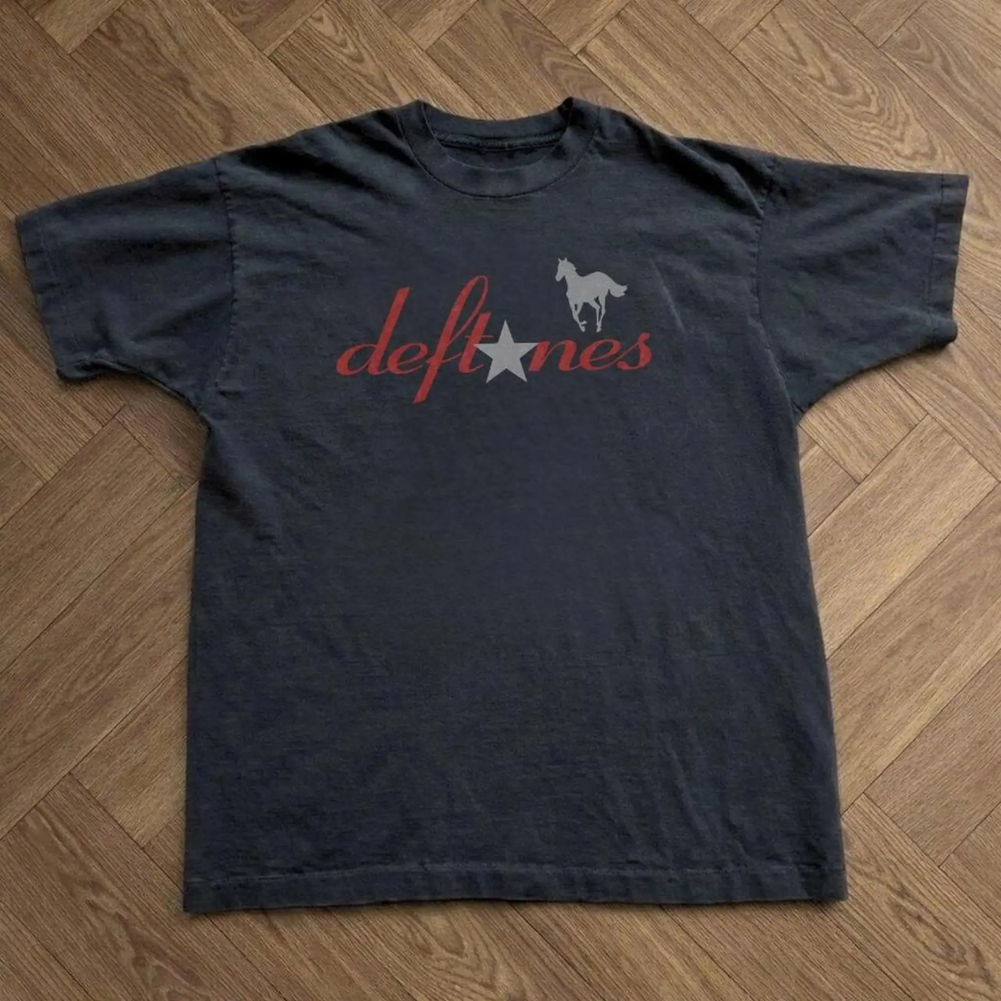 Vintage Deftones Black Band Tee, Music Tee, Rock Tee, Unisex Vintage Graphic Tees Gothic Grunge Y2K Emo Scene Amity Affliction Style Clothes Men Women Streetwear Summer