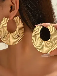 Vintage Resort Style Radiating Fan Large Circle Hoop Earrings for Women, High-End Elegant Statement Jewelry