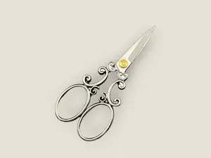 Arabesque Scissors