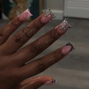24 Pcs Long Duck Bill Nail Tips, French Edge, Zebra Cow Print, Silver Cross Detail, Glossy False Nails, Y2K Style, Reusable, Includes Jelly Glue & File