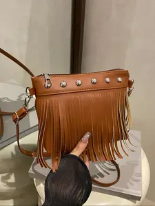 Trendy Fringe Bag for Women, Chic and Sophisticated Style, Unique Design for Fashion-Forward Girls, Fringe Hobo Bag