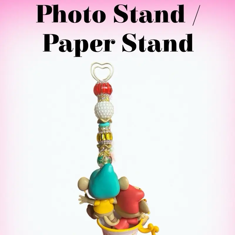 Photo Stand / Paper Stand Live Claim