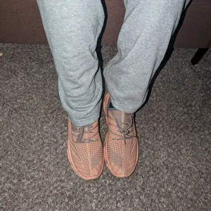 Product Review of Mens Shoes, Ultra-light Textured Design Lace-up Trainers for Treadmill Wear As Gift, Workout Sneakers, Casual Twist Sole Design Sports Running Shoes for Summer 2025 from A**s