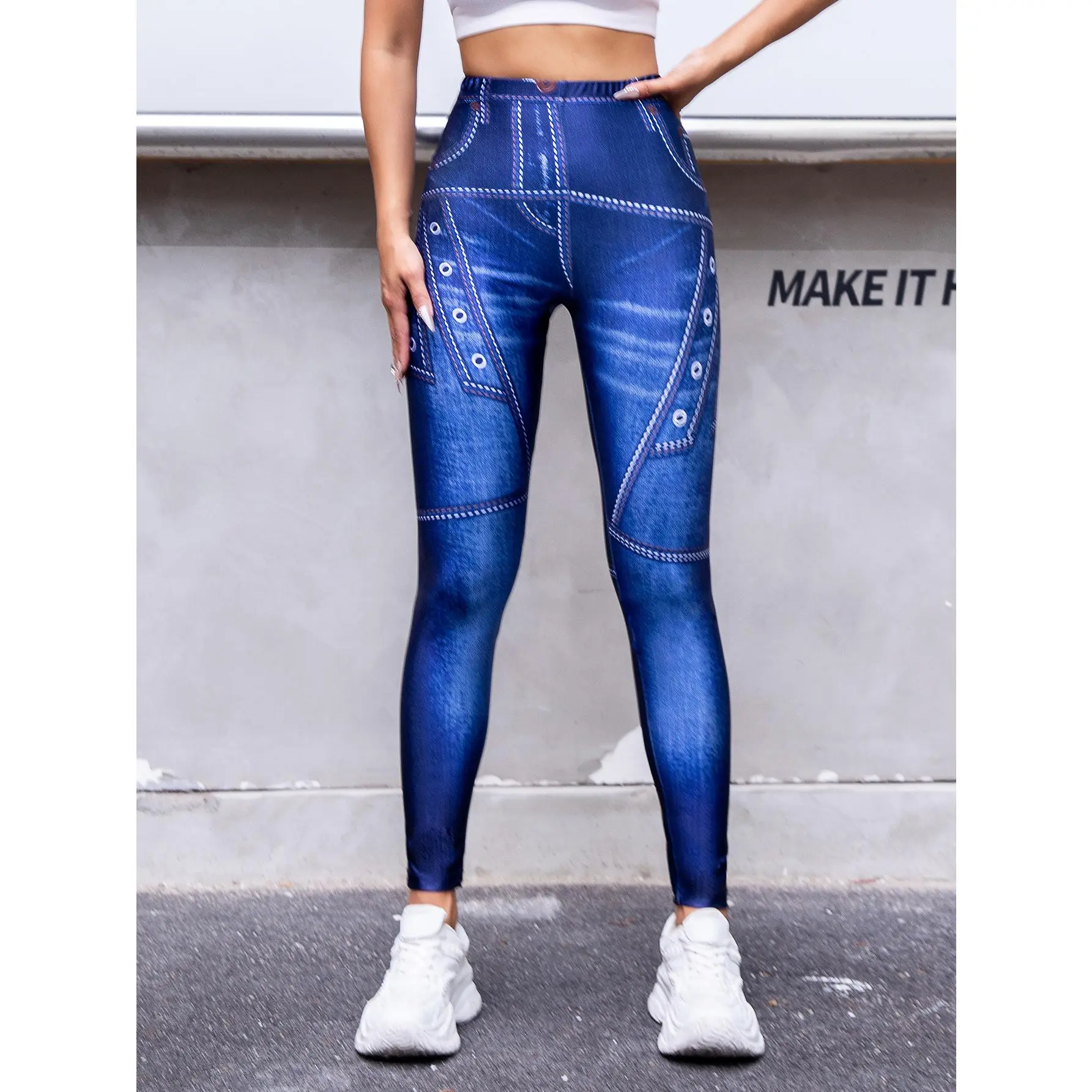 Polyester shiny corns