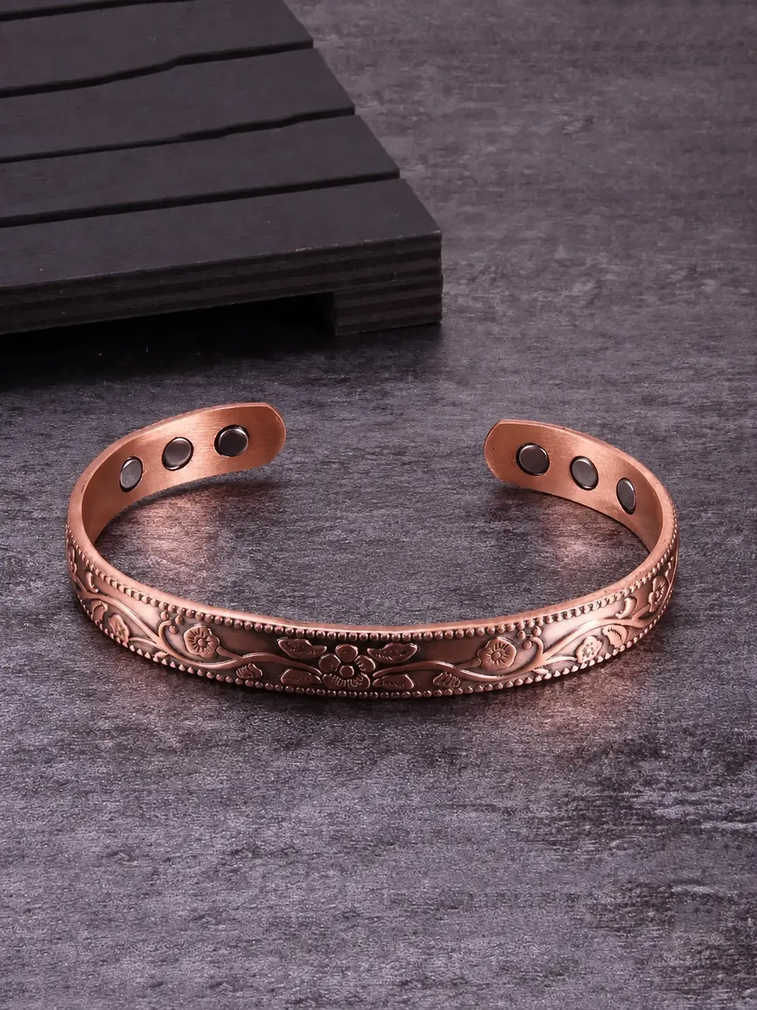 MagEnergy Women's 99.9% Pure Copper Elegant Bangle - 3500 Gauss Magnetic Vintage Flower Cuff, 6.8 Inches Length, Adjustable Wearable Bracelets & Bangles, Girlfriend Birthday Gift, Birthday Wishlist Jewelry, Female, 0.27 Inches Width