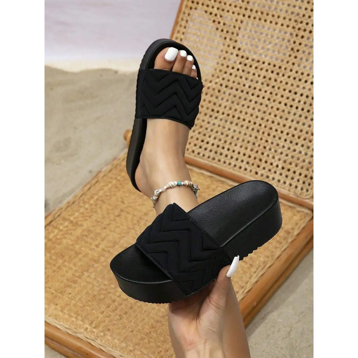 Women's Summer New Style Diamond Pattern Thick-Bottom Heightening Casual Footwear, Comfortable Outdoor Beach Shoe (Sports Slide Sandal), Casual Wedge Sandal, Female, Beach Wear, Sporty Chic