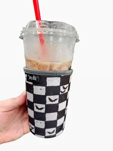 Checkered Bats Coffee Cup Sleeve for 22-24oz Drinkware
