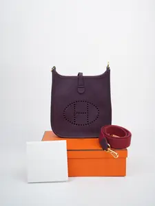 Pre-owned HERMÈS Clemence Shoulder Bags Hermes Taurillon Evelyne TPM Purple Shoulder Bag