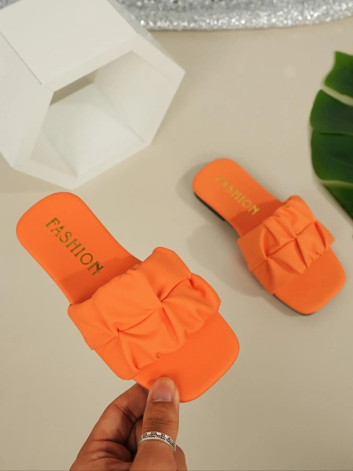 Orange Color Bowknot Design Flat Slide Sandals, Casual Comfortable Flat Slippers for Beach, Fashionable Slippers for Indoor & Outdoor Wear, Girl, Foot
