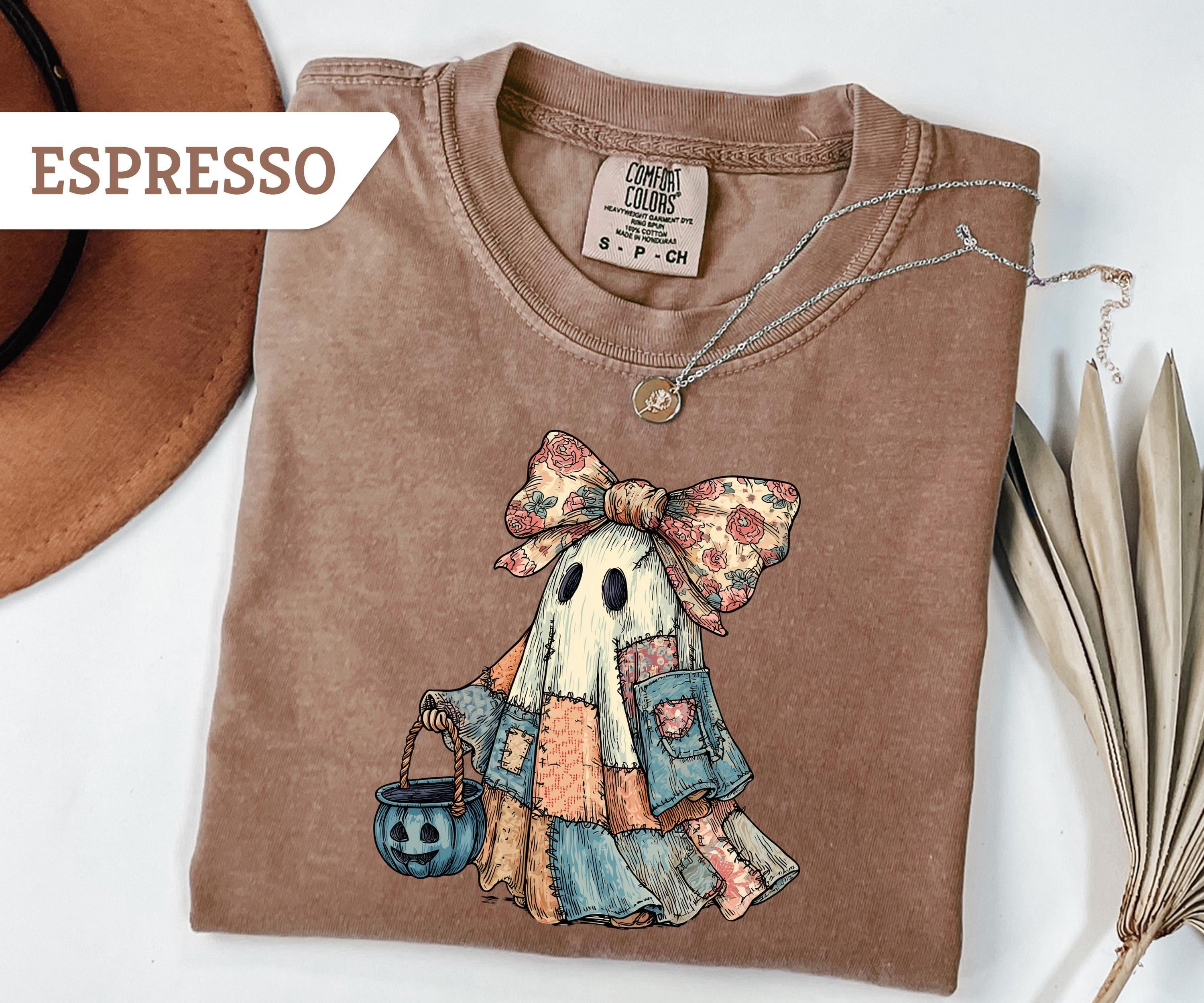 Halloween Cute Bow Ghost Spooky Season T-Shirt, Halloween Gift,Coquette Halloween Tee Gift,Spider Webs and Bats Fall T-shirt