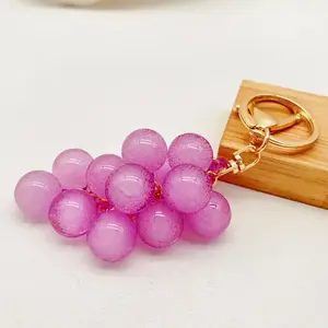 Virelyn S Grape Keychains, Creative Cute Bubble Jelly Grape Cluster Keychain Emulational Fruit Car Key Students' School Bag Pendant Gift