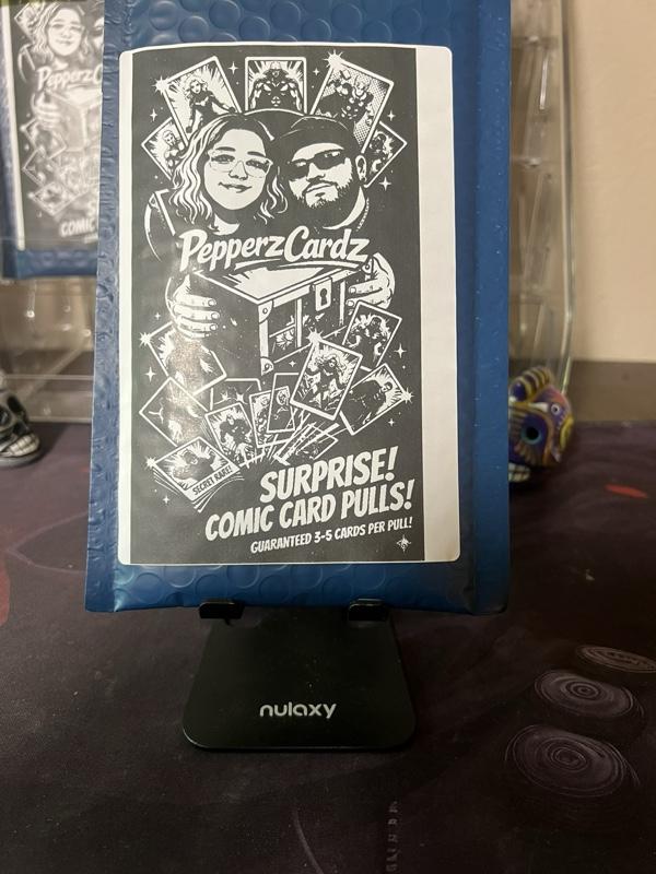 PepperzCardZ Comic Card Mystery Pack - Guaranteed 3+ Cards from Marvel DC Disney & More - Collectible Trading Cards