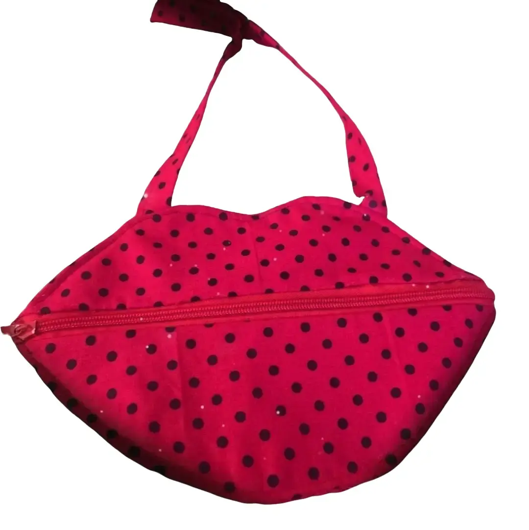 Get mouthy with the new Lip bag