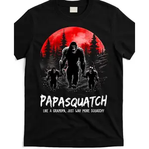 Men's Sasquatch Papasquatch Graphic Tee, Retro Red Moon Pine Tree Design, Funny Bigfoot Casual Outfit, Cotton Comfort Oversized Cute Fashion Top, Best Valentine’s Day Gift For Him, Perfect Gift For Family Friends, Ideal For Camping Daily Wear