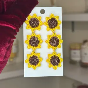 Beaded sunflower earrings
