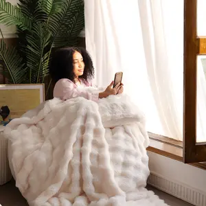 2＆5 Count Soft Comfortable Warm Throw Blanket suit, Air-conditioned Room Blanket，keep warm，blanket set，Suitable for men, women, adults，bedroom, sofa, outdoor, camping
