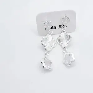 Broquelitos de Plata .925 Earrings - Elegant Silver .925 Broquelitos with Unique Design and Durable Craftsmanship