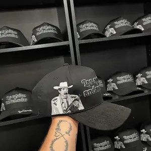 Las Aguilas Andan Solas