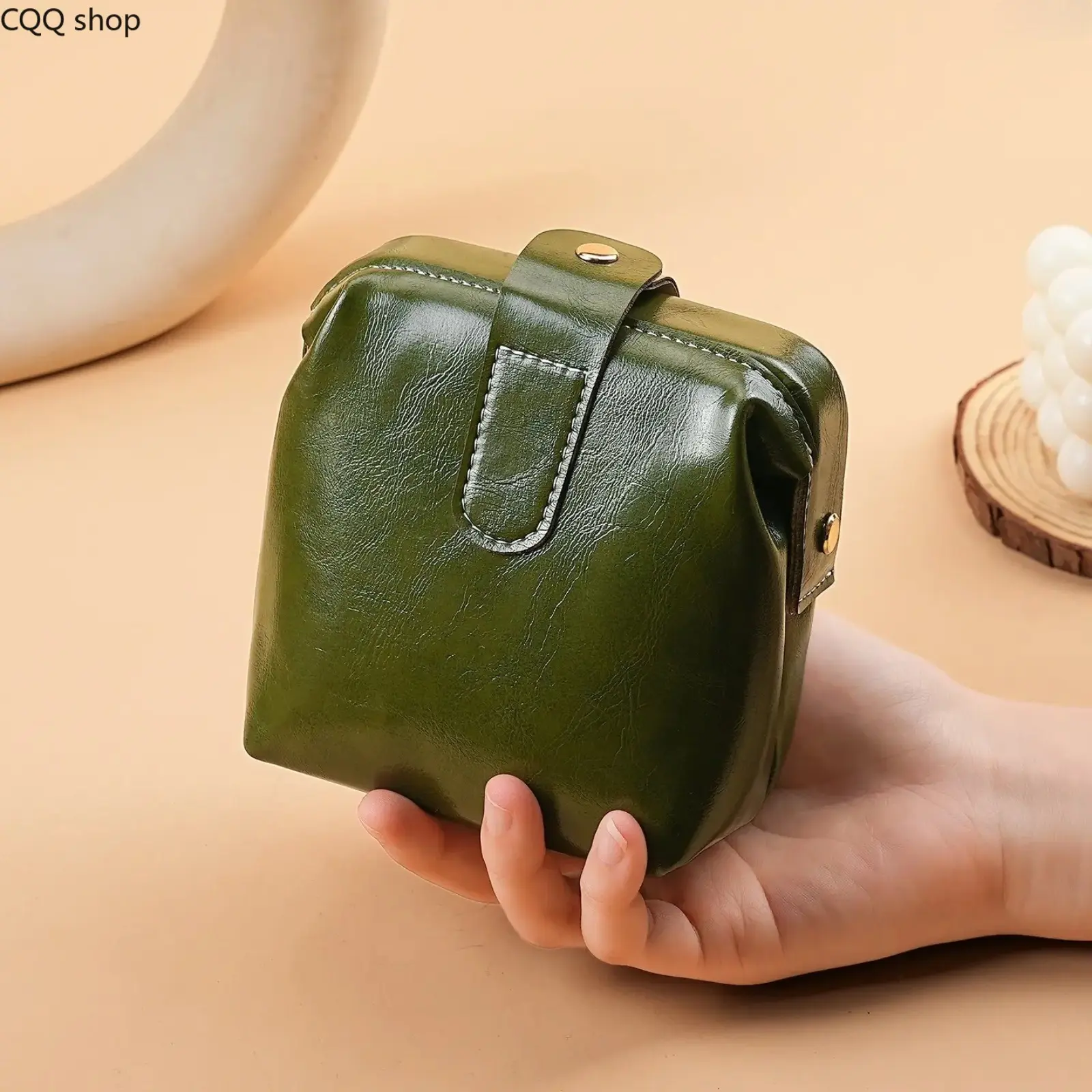 Women's Handmade Genuine Leather Cosmetic Pouch - Retro Zip Closure Toiletry Bag, Soft Multi-functional Storage Case, Portable Purse Organizer, Luxury Camping Accessory Gift