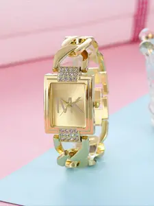 Fashion Simple Square Diamond Lady Quartz Watches Casual Women's Dresses Bracelet Wristwatches Modern Fashionable Wristwatch Elegant Square Dial Rhinestone Decorated Watch