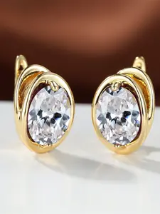 A pair of champagne gold geometric oval white synthetic zirconia earrings, fashionable and high-end engagement earrings, elegant minimalist earrings, daily wear, women's jewelry accessories for all seasons, Dainty Fashion Jewelry