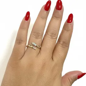 Snake Ring Beautiful Size 6 7 8 and 9 Elegant Gold-Tone Fashion Accessory for Women