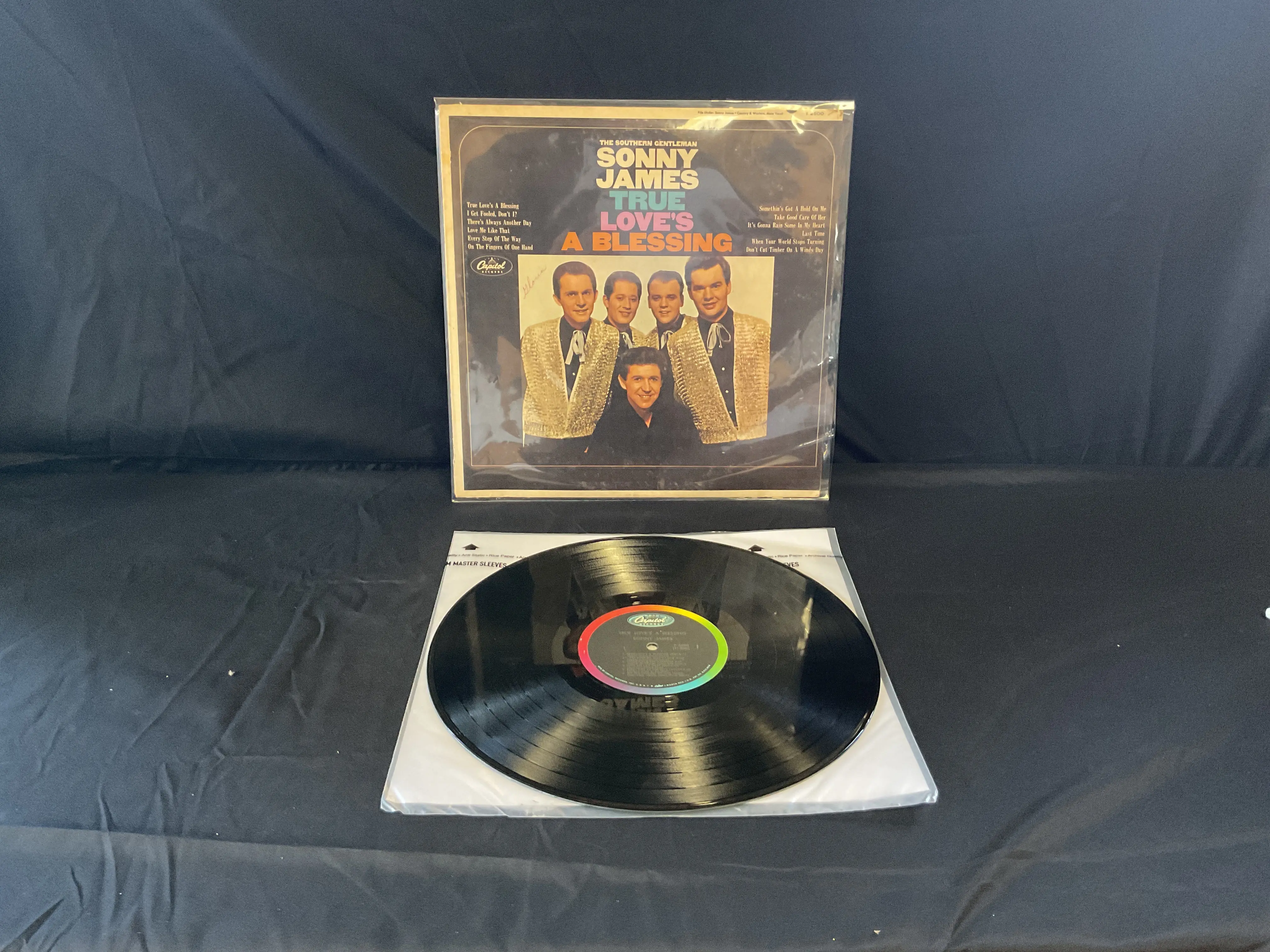 Sonny James - True Love's A Blessing (1966, Capitol Records) VG+/VG+