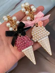 Creative Korean-style faux pearl ice cream car keychain, women's bag pendant, metal keyring gift