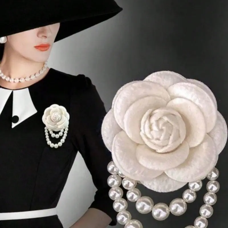 Elegant Women's Camellia Pearl Tassel Pin, Jewelry Accessory for Shirt Collars and Dresses, Party and Wedding Gift, Fashion Pearl Brooch