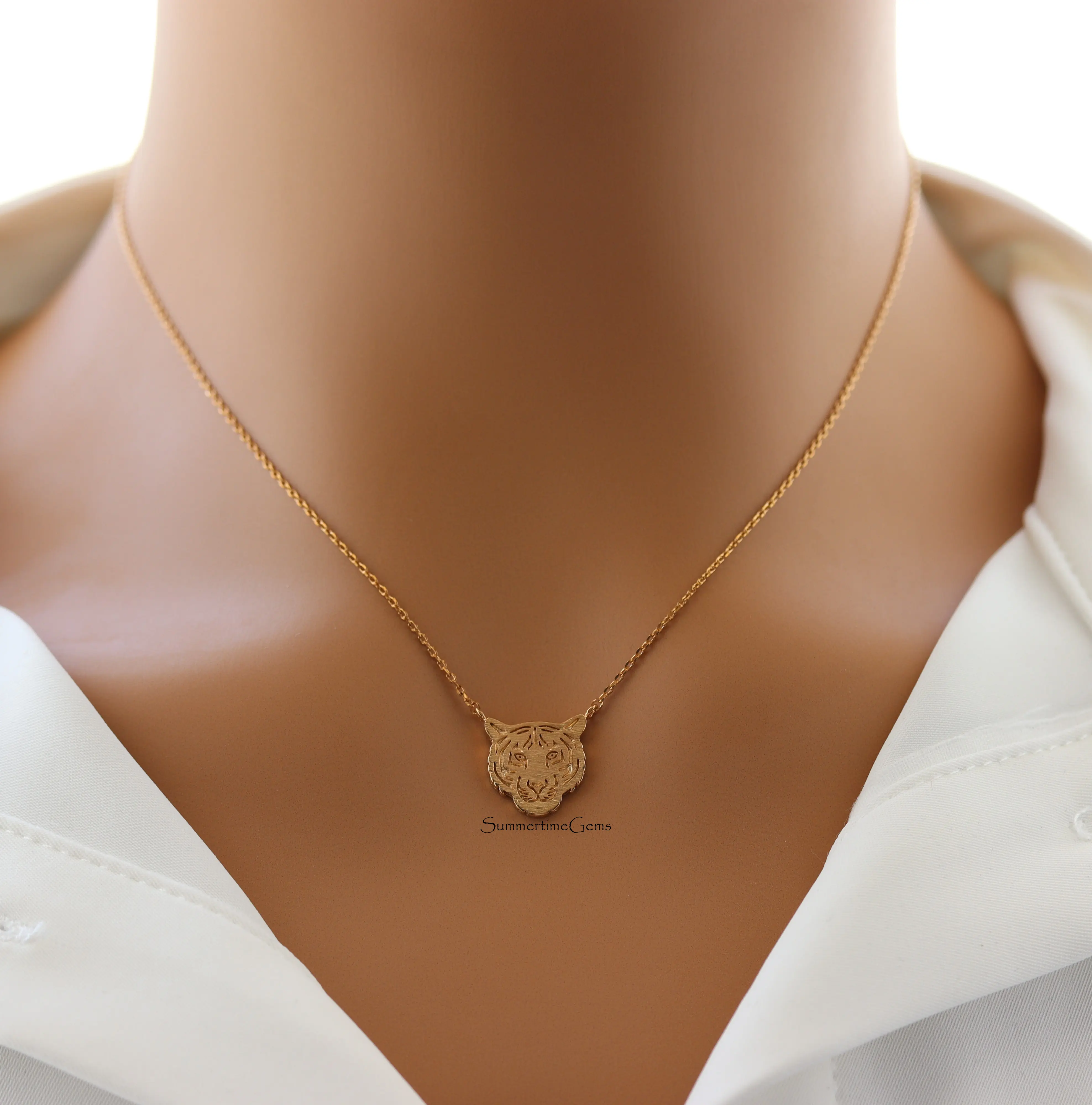 18K Gold Plated Dainty Tiger Head Pendant Necklace – Bold and Fierce Animal Jewelry for Everyday Power