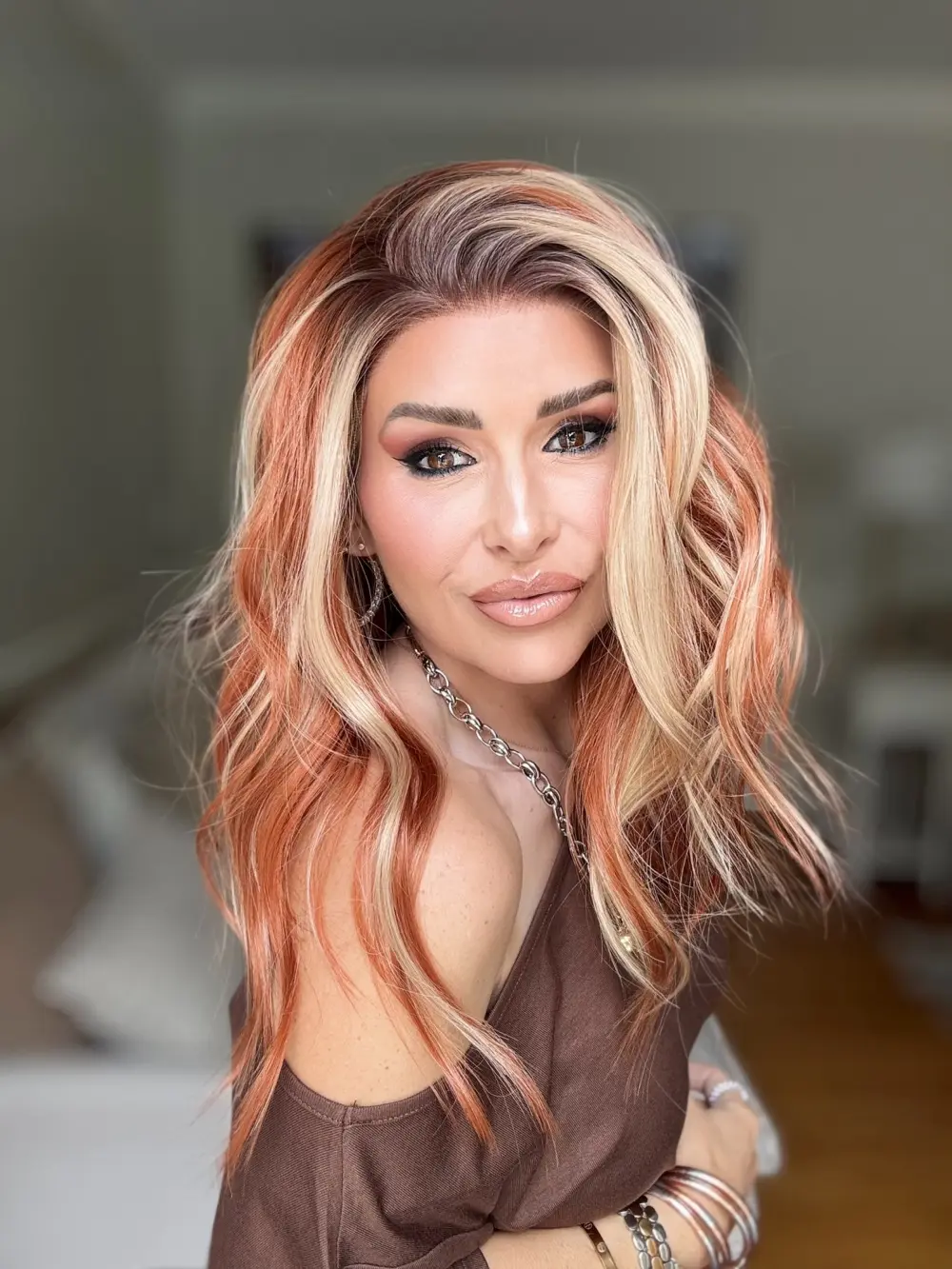 AISOM New Release Tori Copper Blonde Natural Wave 13x4 Free Part Glueless Lace Front Wig with Scandinavian Hairline Low Density Natural Looking Wig 16 Inches