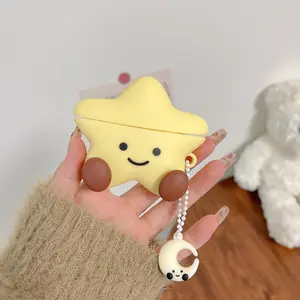 Cute Star Design Silicone Earphone Case with Moon Shaped Keychain, Decorative Earphone Protector Cover, Earphone Accessories Compatible with AirPods, Earphone Protective Cover