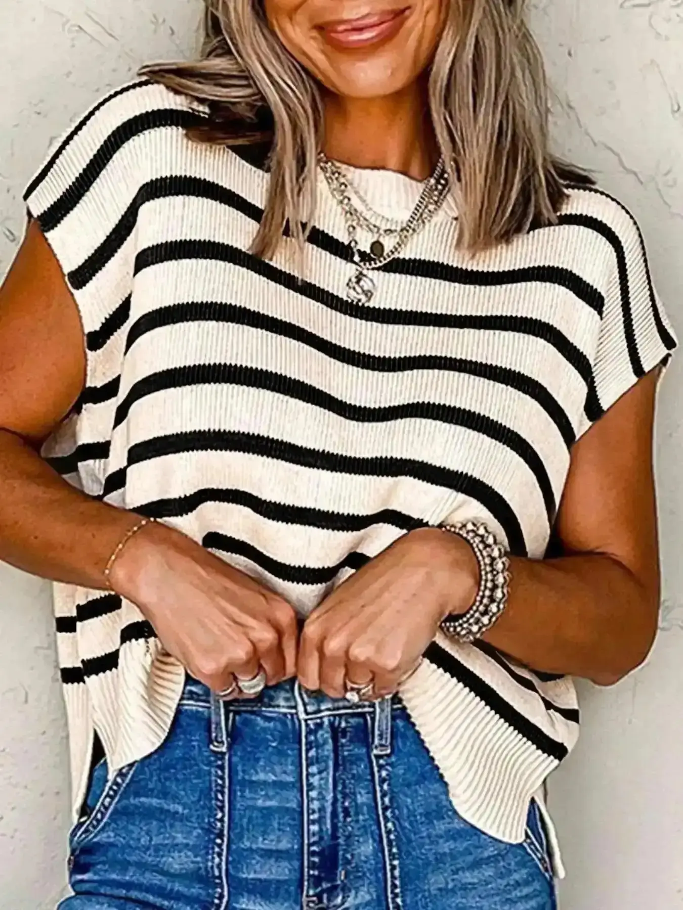 Chic Women's Knit Cardigan, Print Crew Neck Sweater Pullover, Casual Jumper for Summer, Fashion Knitwear Daily Wear, Women Short Sleeve Tops, Oversized Knit Womenswear, Cami Top, Everyday, Vacation Ready, Blouse Design