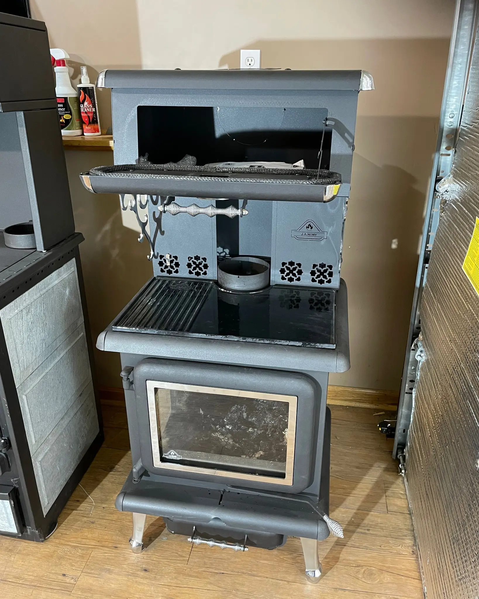 J.A. Roby Rigel Cookstove with Enamel Cookplate and Top Warming Oven