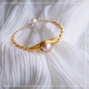 [Angel's Eye] Freshwater pearl bangle Edision Pearl ( Orange golden or Purple Edison pearl 10mm+)