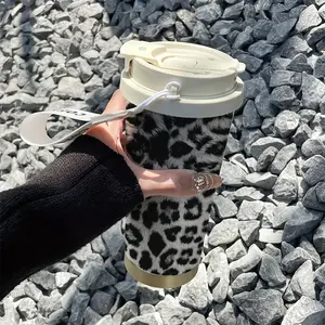 Leopard Print Coffee Thermos Cup, 530ML Stainless Steel Vacuum Insulated Travel Mug with Straw and Lid, Office Outdoor Camping