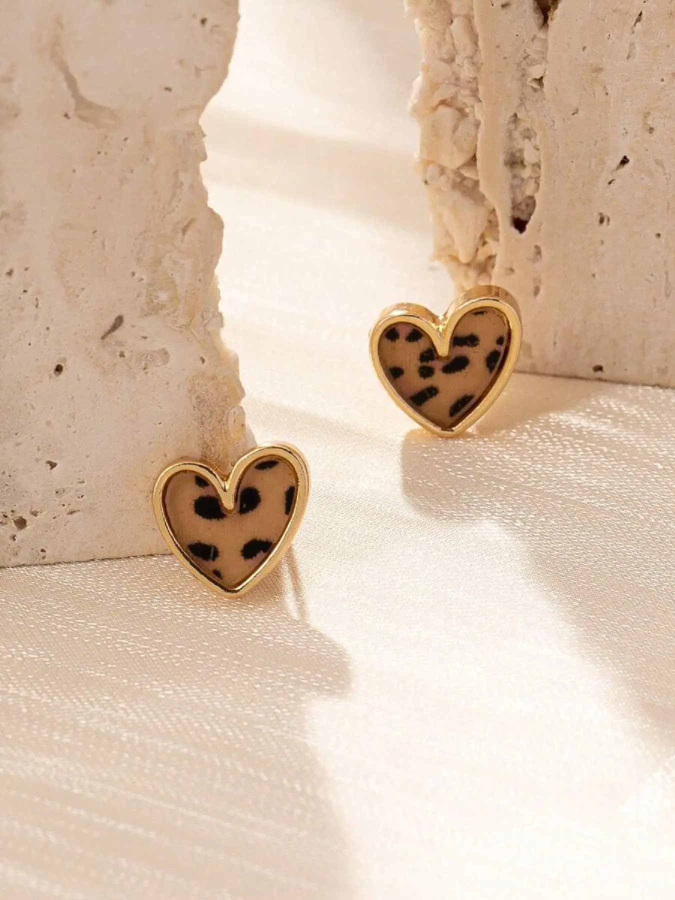 Fashion Leopard Pattern Heart Shaped Stud Earrings, High Quality Earrings, Earrings Studs, Fashion Jewelry for Party, Daily Clothing Decor, Trendy All-match & Exquisite Jewelry for Birthday Gift, Casual Trendy Jewelry, Fashion Chic Accessories