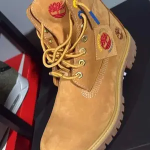 Timberland 6 Inch Premium Waterproof Boot Patch Pack   Wheat Timberland 6 Inch Premium Waterproof Boot 'Patch Pack - Wheat'