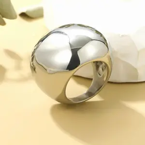 1pc Exaggerated Fashionable Stainless Steel Large Shiny Ball Shaped Ring for Women, Ideal for Festival Gift and Party