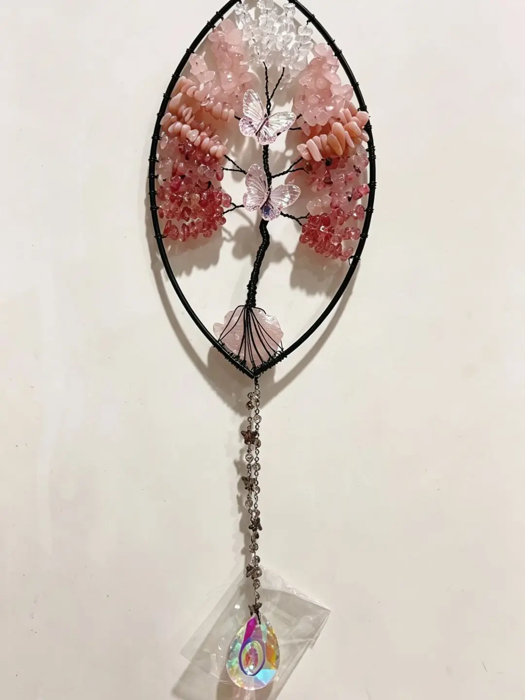 Chen(8344)gc.$40 for 2pc beautiful suncatchers ,chips suncatchers