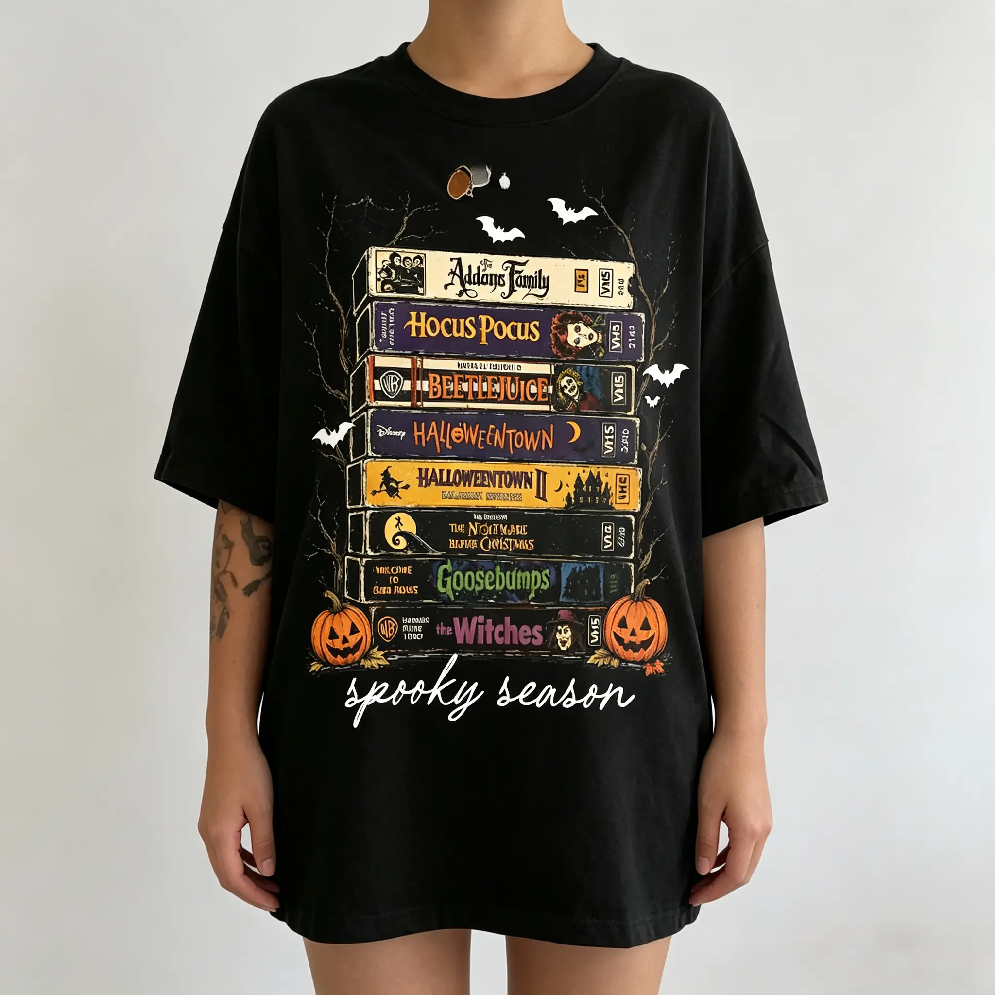 Comfort Vintage Halloween Horror Movie Graphic T-Shirt, Retro Spooky Season Crew Neck Tee, Funny Scary Movie Print Shirt, Soft Breathable Cotton Blend Short Sleeve Top, Halloween Film Lover Casual Streetwear, Unisex Fall Graphic Tee, Halloween Party Gift