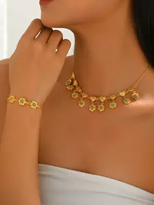 Women's Hollow Out Plum Blossom Pendant Necklace & Bracelet Set, Casual All-Season Jewelry for Daily Commute