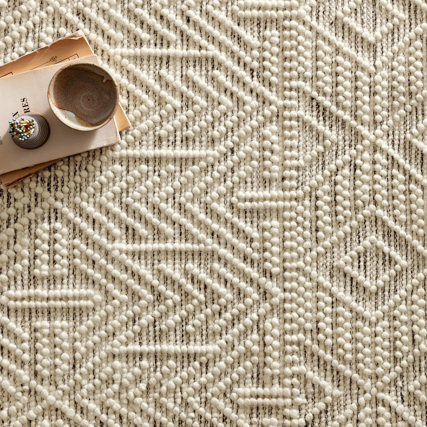 Loloi Noelle Stitch Ivory/Black Hand Woven Rug
