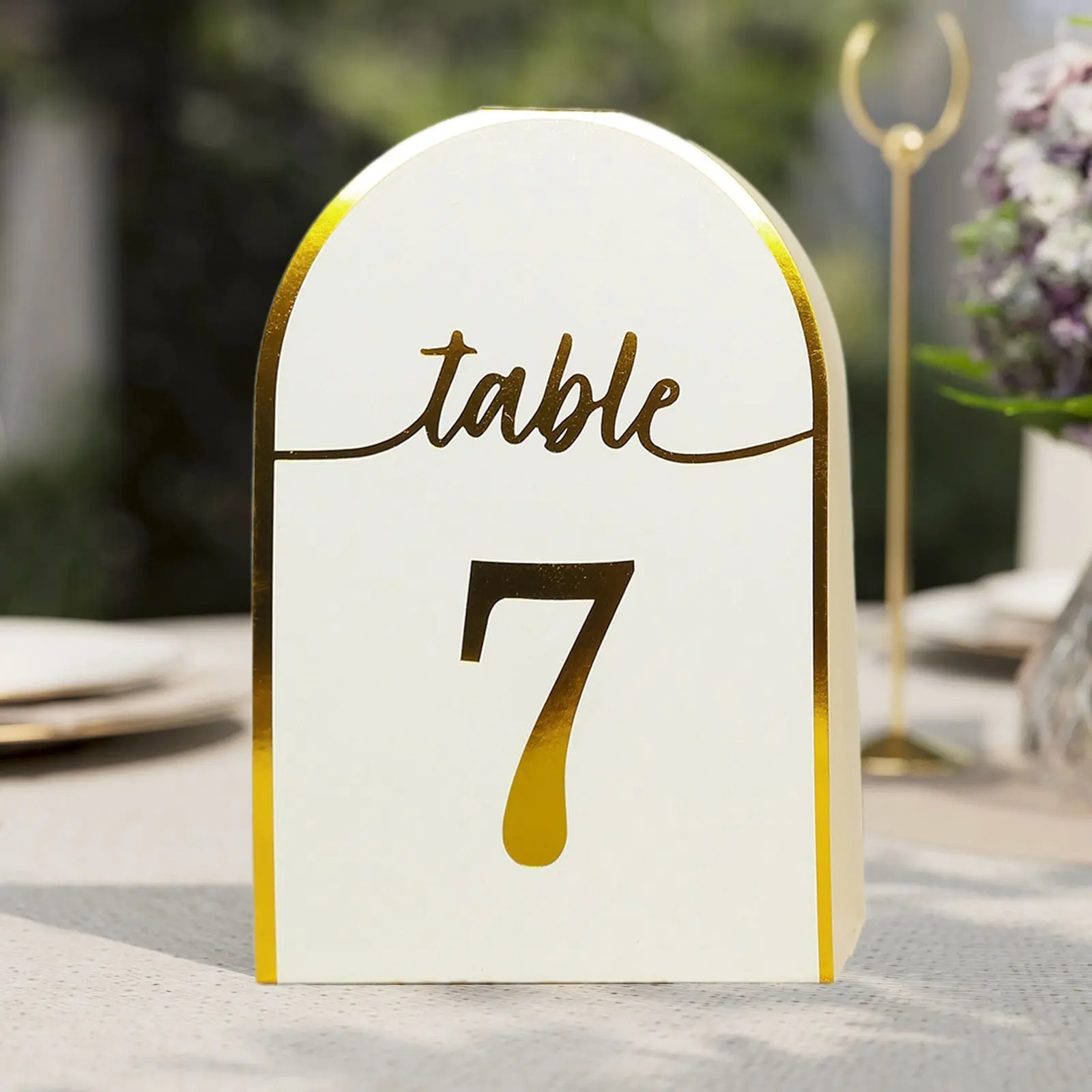 25-Pack 7-Inch Numbered Table Number Signs - White Free-Standing Double-Sided Place Cards with Metallic Gold Foil (1-25) for Wedding Table Decoration, Anniversary, Birthday Home Supplies