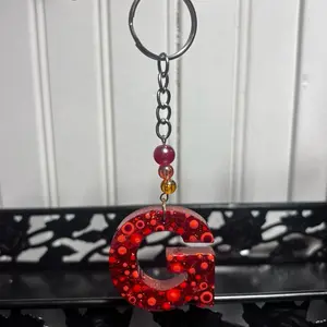 Resin Keychain Letter G with Dot Art & Beads red Color Key Ring Accessory for Bag and Purse Stylish & Functional