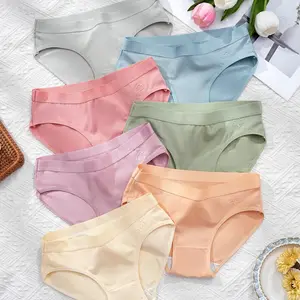 Women's Solid Color Letter Tape Brief, Soft Comfy Breathable Panty for Daily Wear, Underwear for All Seasons