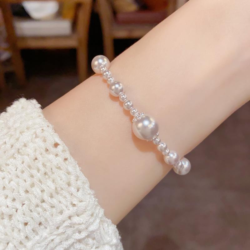 French Vintage-Inspired Pearl Bracelet — Light Luxury, Niche Design, and Refined Elegance; A Versatile, High-End Beaded Accessory