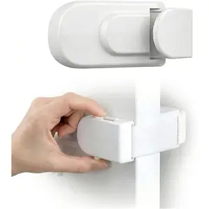 (1pc) Child Proof Door Lock, Snap-On No Drill Baby Safety Door Lock for Toddlers, Door Handle Child Lock for Bedroom Closet Pantry, Easy Install Durable Childproof Door Locks for Kids Safety