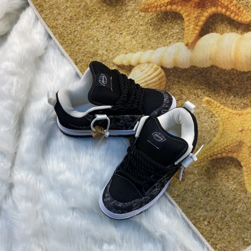 Four season travel sports men's shoes, black low cut bread shoes, trendy casual board shoes, breathable oversized canvas shoes